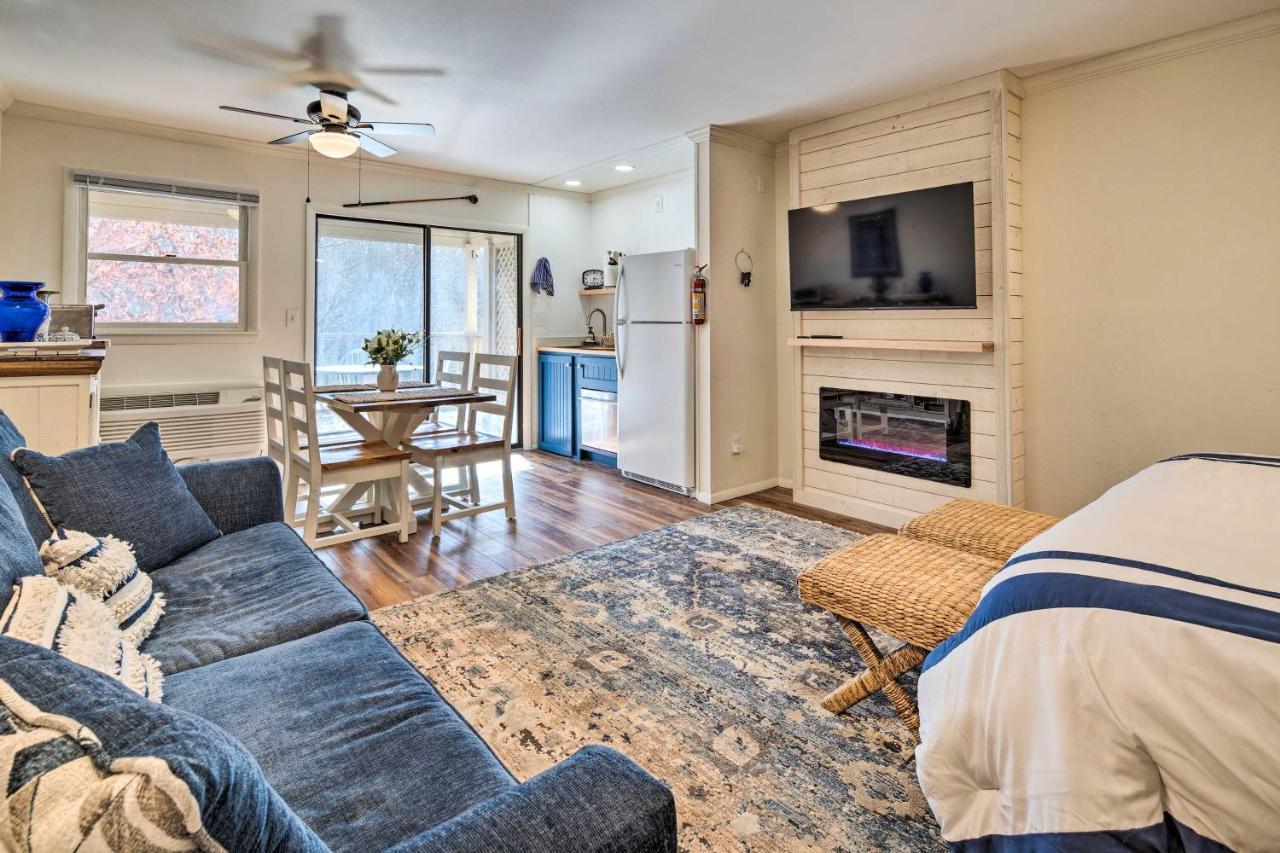 Lake Lure Studio With Private Balcony And Pool Access! Extérieur photo