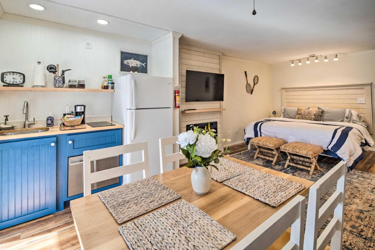 Lake Lure Studio With Private Balcony And Pool Access! Extérieur photo
