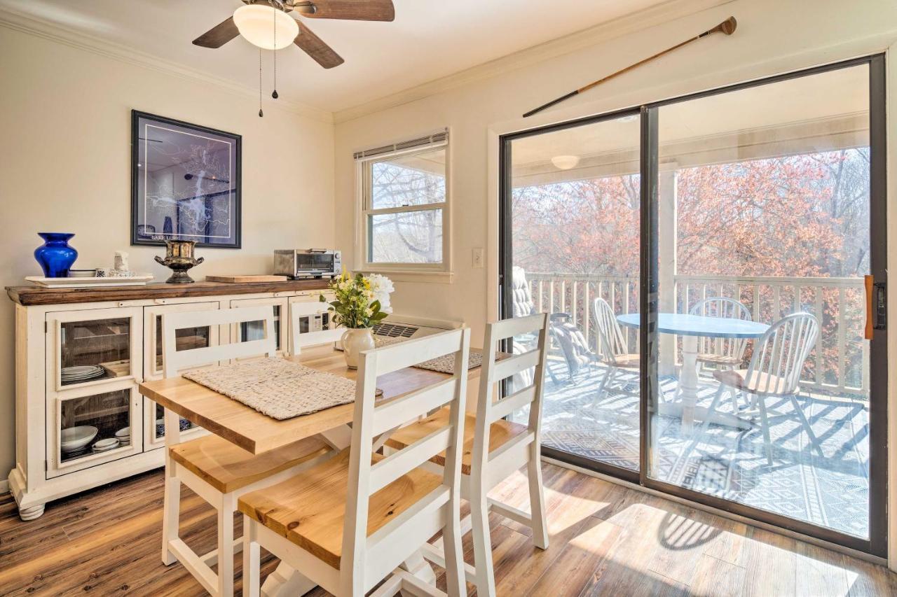 Lake Lure Studio With Private Balcony And Pool Access! Extérieur photo