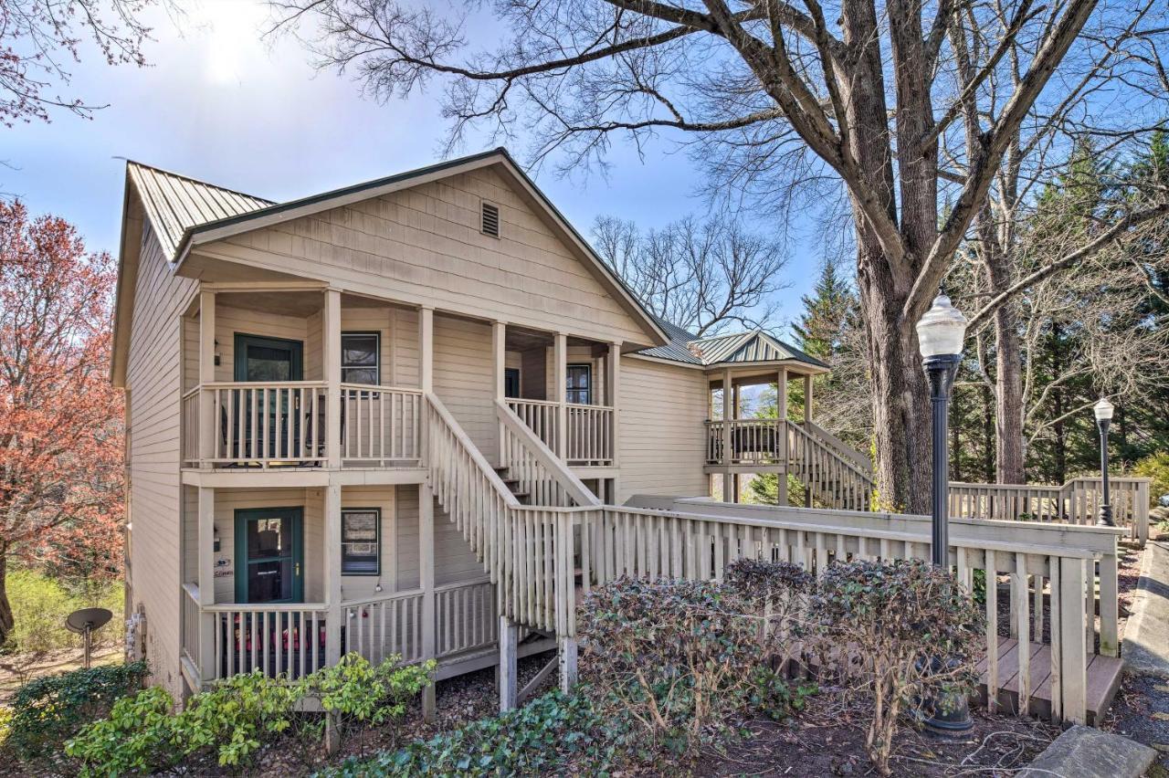 Lake Lure Studio With Private Balcony And Pool Access! Extérieur photo